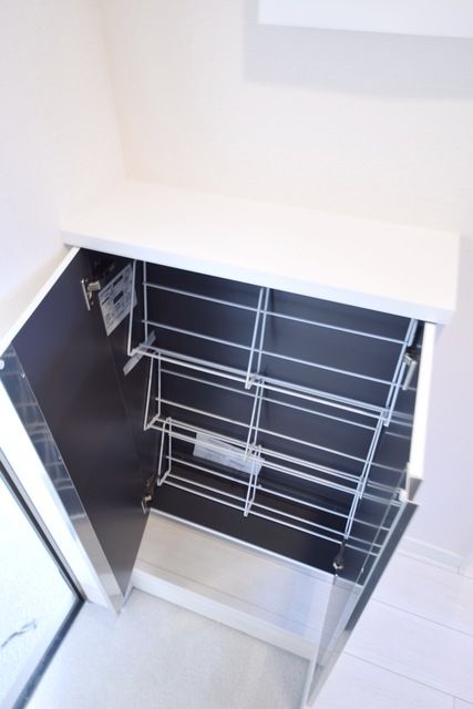 収納　同物件別部屋写真