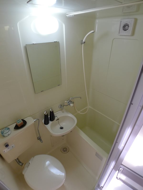 バス・シャワールーム　３点ユニット※モデルルーム仕様のため、実際のお部屋には家具や