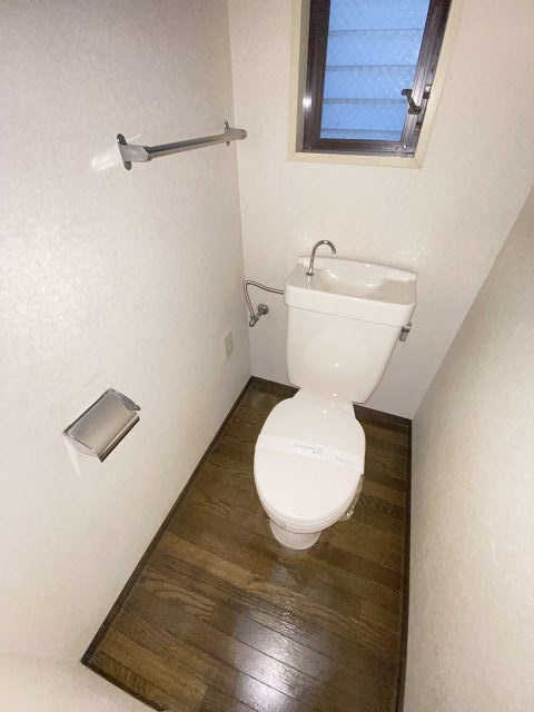 トイレ　シンプルで使いやすいトイレです
