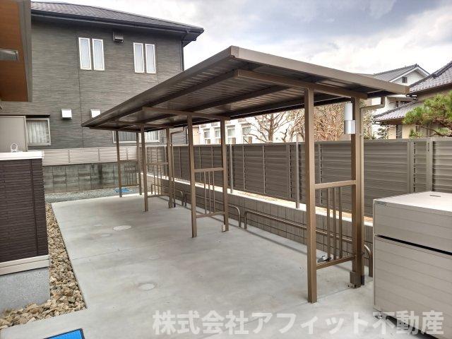 その他共有部分　屋根付き駐輪場