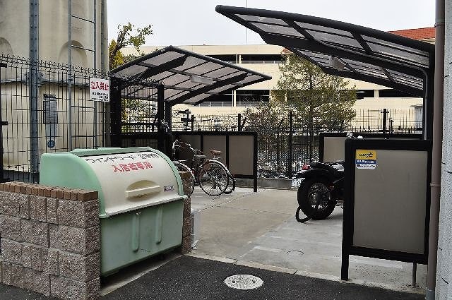 駐車場　駐輪場