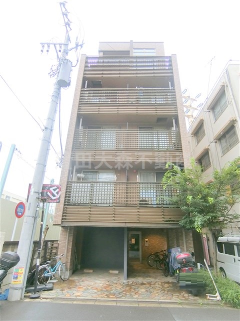 建物外観　2009年3月築　鉄骨造地上6階建て総戸数17戸の人気賃貸マ