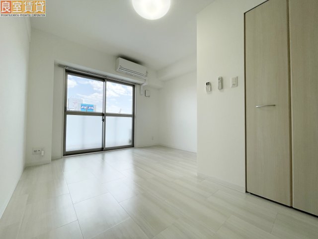 居室・リビング　※写真は同物件の別部屋のものを流用しております。現状を優先し