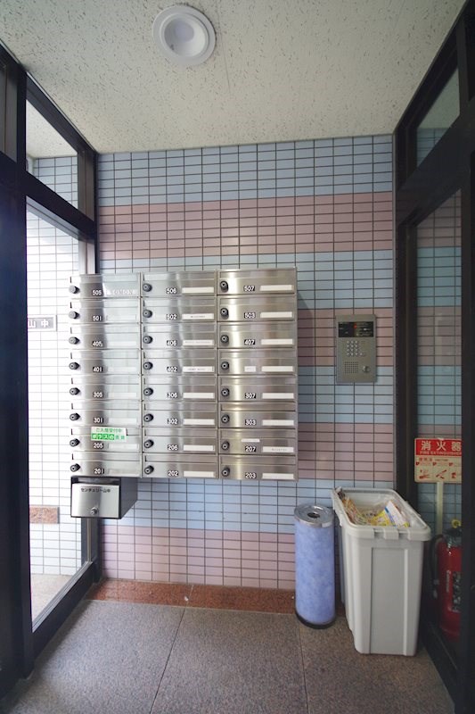 ロビー　集合ポスト