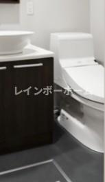 トイレ　清潔感のあるトイレです