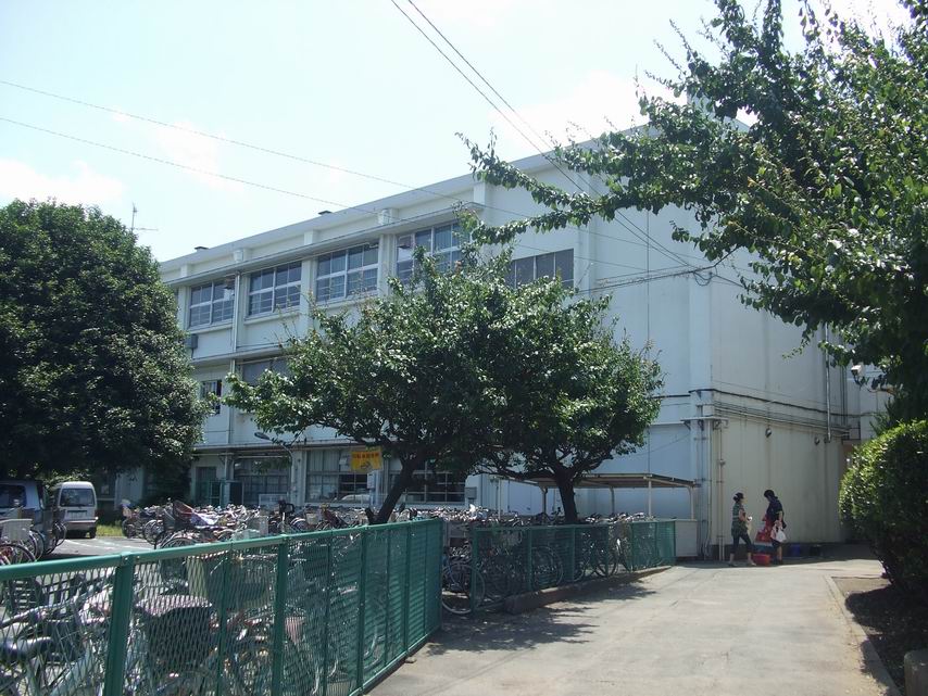 小学校　西東京市立保谷小学校（小学校）まで353m