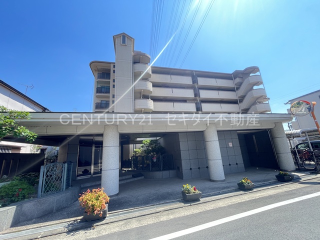 建物外観　安心オートロック完備