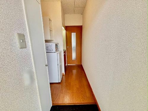 玄関　設備・仕様は号室により異なる為、現況を優先いたします。