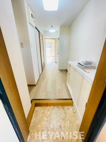 玄関　※同間取りの別の階のお部屋の画像です※
