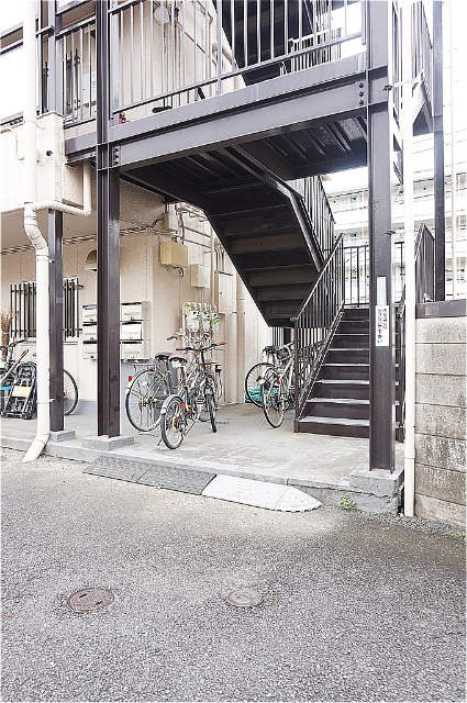 エントランス　★階段★