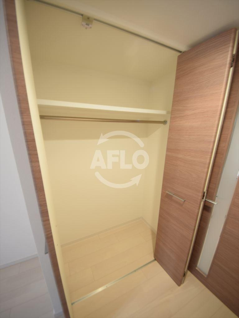 収納　サムティ阿波座ベルシア　クローゼット