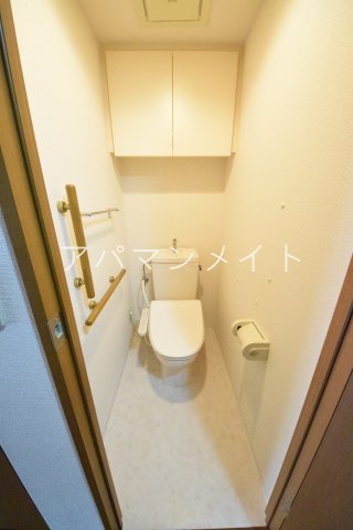 トイレ　ウォシュレット付き！