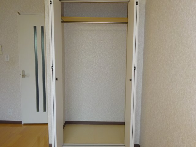 収納　別部屋、参考写真になります