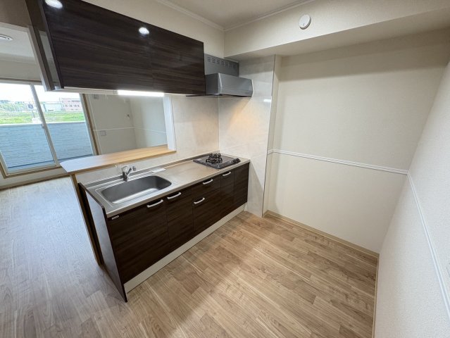 キッチン　※別の部屋の写真です。