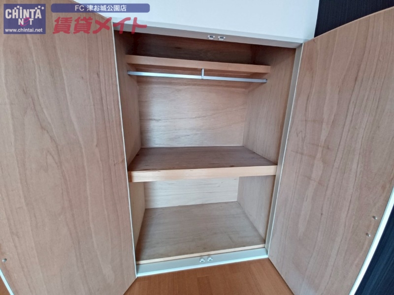 収納　同型参考写真