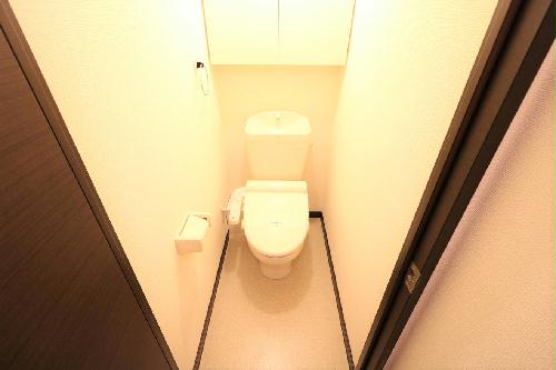トイレ　温水洗浄便座を完備しており快適な毎日を！
