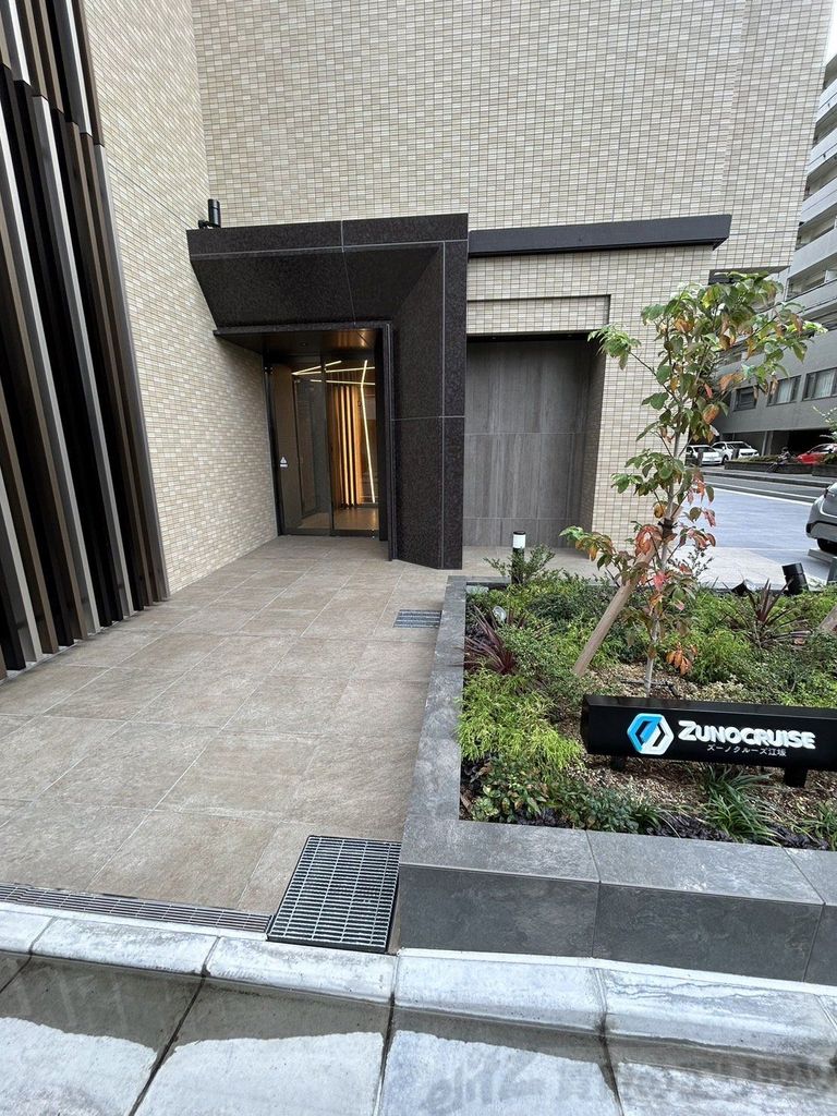 ロビー　庭