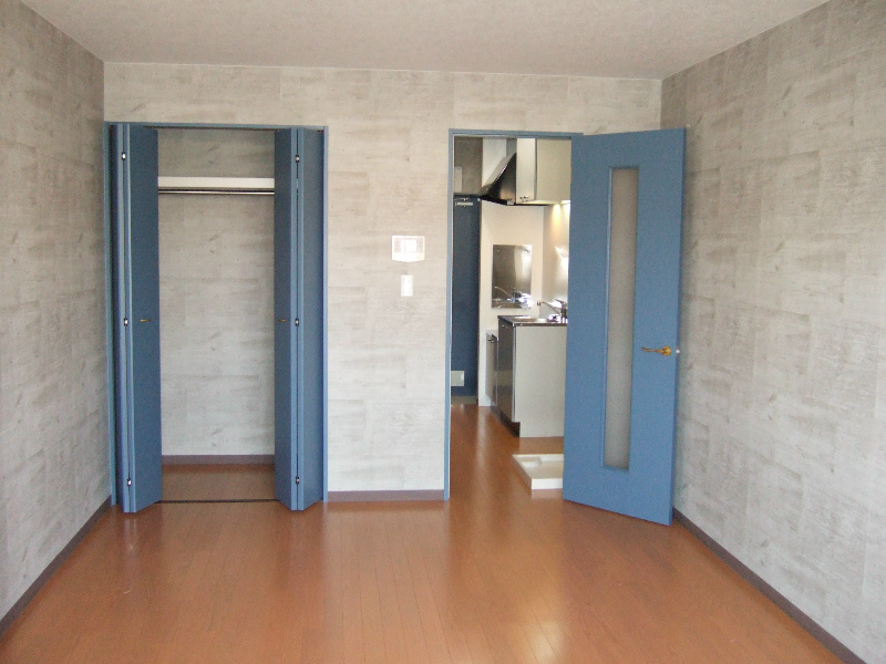 居室・リビング　収納完備のオシャレなお部屋です。