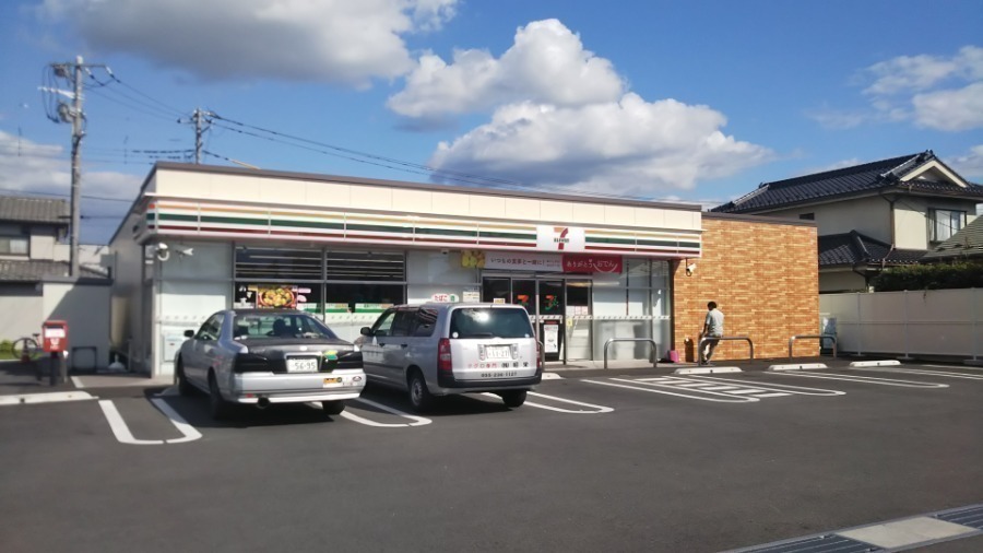 コンビニ　セブンイレブン小井川駅入口店（コンビニ）まで519m