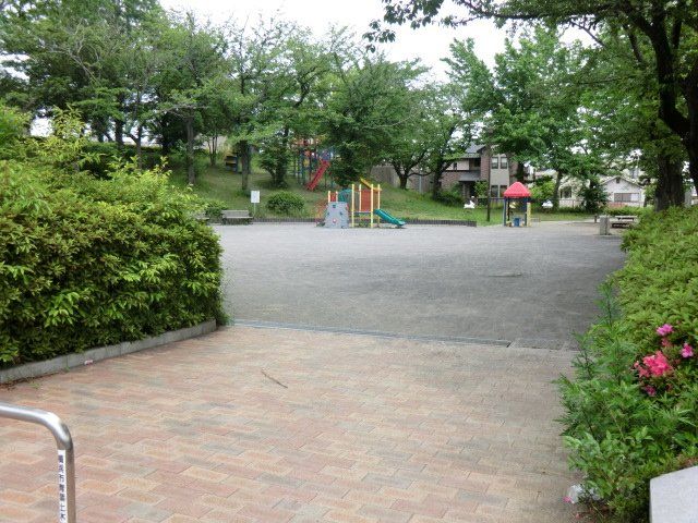 公園　稲荷谷公園（公園）まで660m