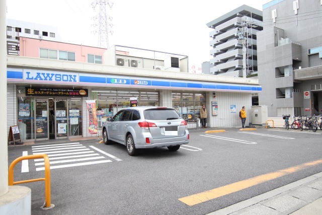 コンビニ　ローソン 名東上社一丁目店（コンビニ）まで500m