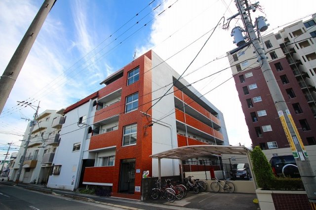 建物外観　外観は落ち着いています