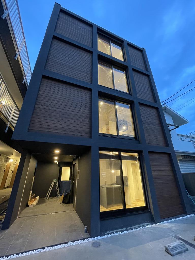 建物外観　シックな外観