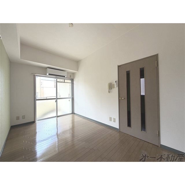 建物外観　洋室