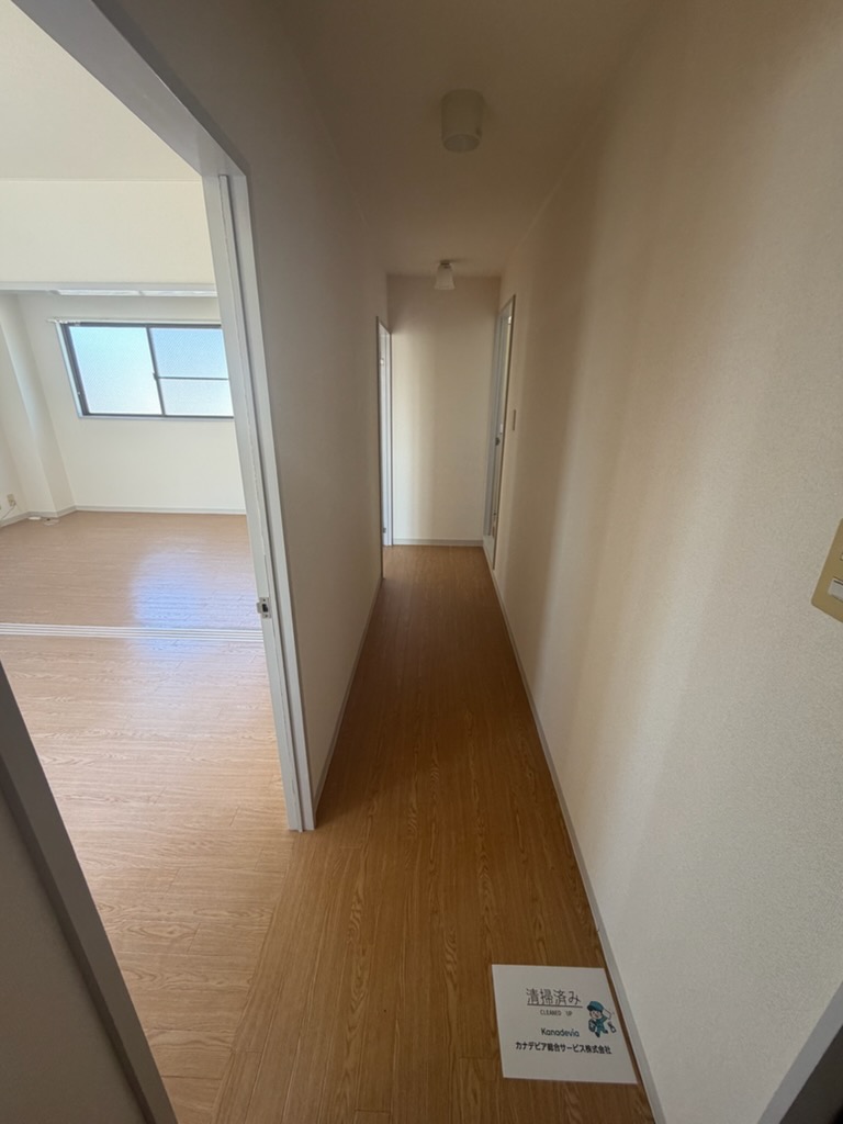 新在家マンションの居間写真