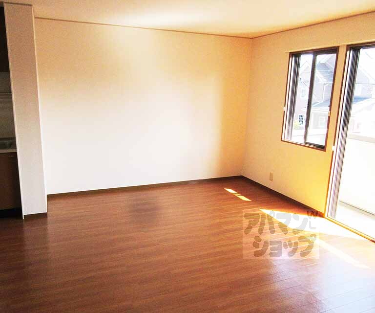 居室・リビング　明るいお部屋です