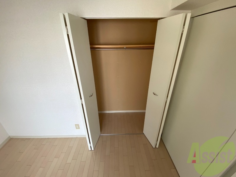 収納　寝室の収納です。部屋がすっきり片付きます。