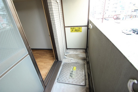 バルコニー　※別部屋の写真です