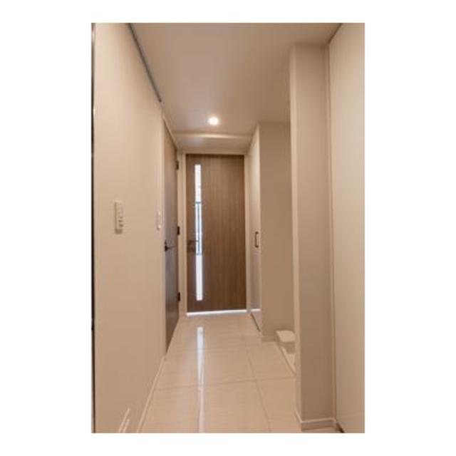 玄関　※写真は同タイプ住戸です。