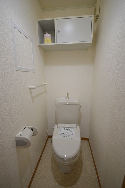 トイレ　写真は同型物件です。