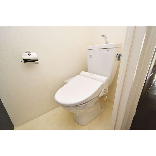 SERENiTE谷町croixのトイレ写真