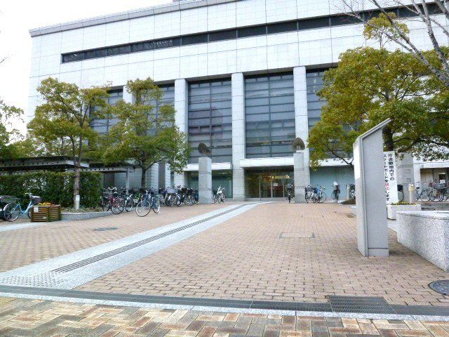 役所　東大阪市役所（役所）まで389m