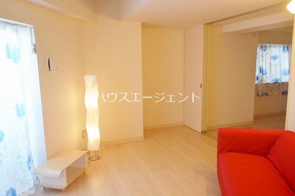 居室・リビング　モデルルームは室内イメージがわきやすいですね！
