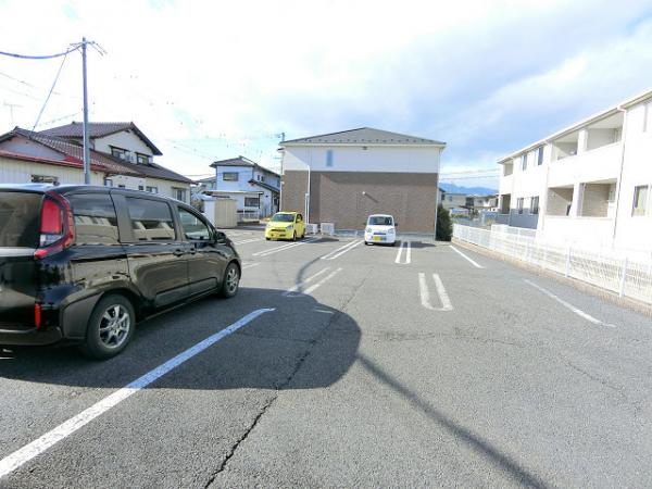 駐車場　平面駐車場