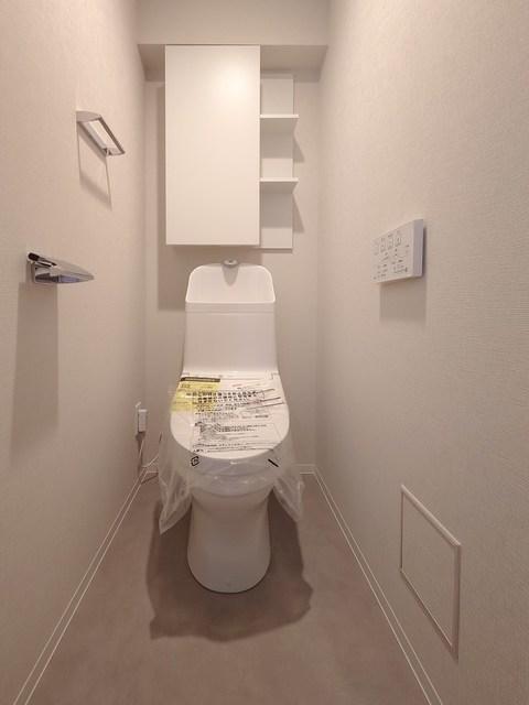 トイレ　※写真は同タイプ住戸です。