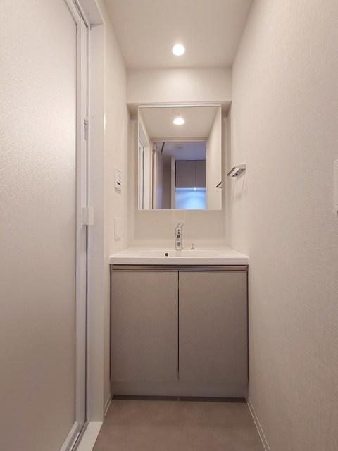 洗面設備　※写真は同タイプ住戸です。