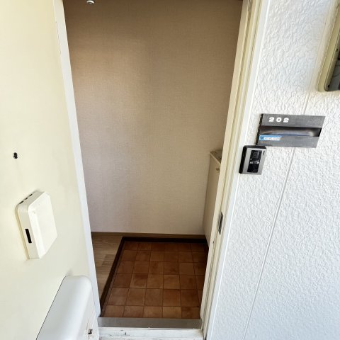 ハイツ堂前の玄関写真