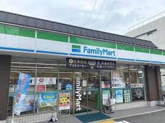 コンビニ　ファミリーマート梅津段町店（コンビニ）まで269m