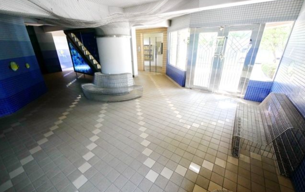 東急田園都市線 梶が谷駅 徒歩10分 6階建 築31年の外観写真