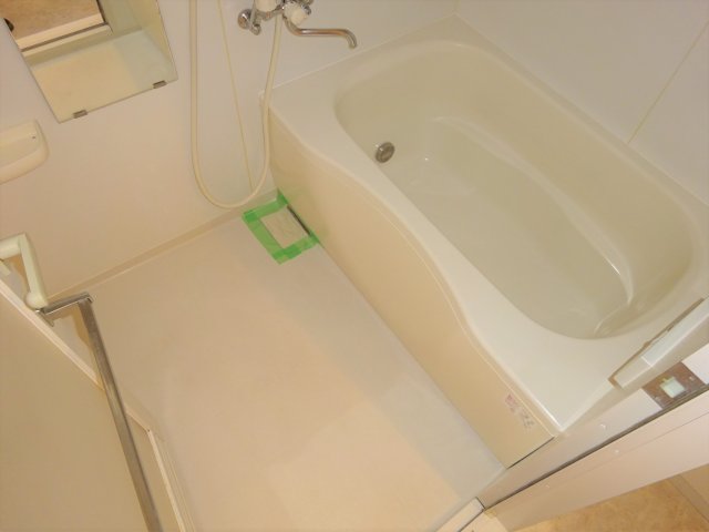 バス・シャワールーム　同建物の同タイプ