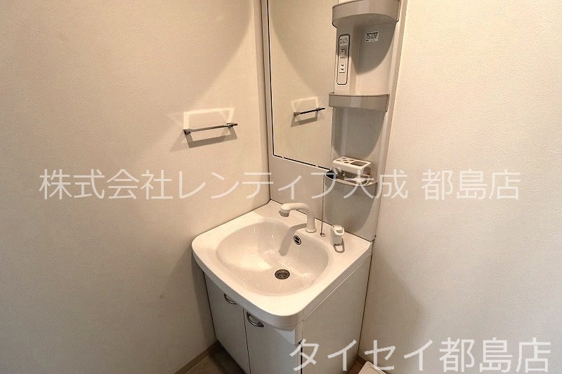 ＪＲおおさか東線 城北公園通駅 徒歩13分 3階建 築6年の内装写真