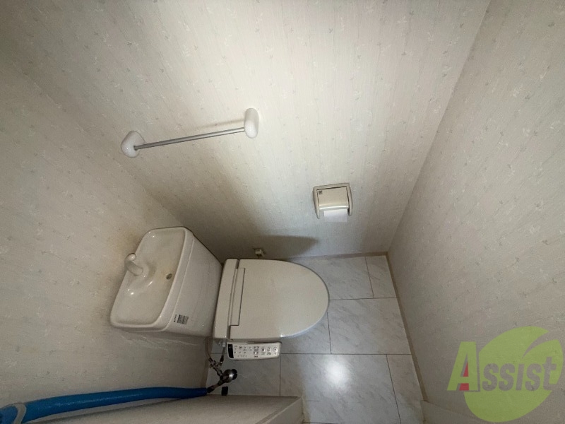 トイレ　トイレの写真です。シンプルで使いやすそうですね。
