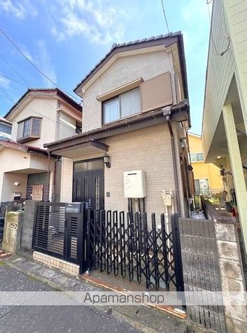 ペットと暮らすふじみ野戸建の玄関写真