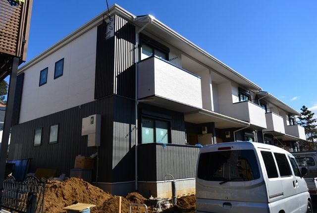 建物外観　★2014年完成・築浅１LDKです★