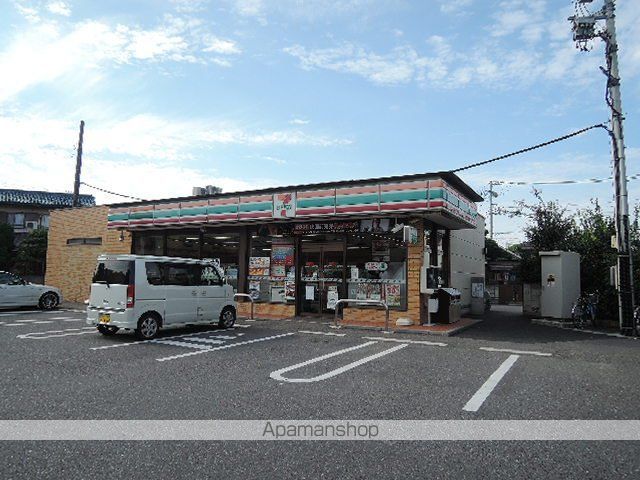 コンビニ　セブンイレブン上尾小泉店（コンビニ）まで513m