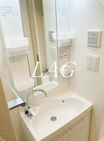 洗面設備　洗面台です。